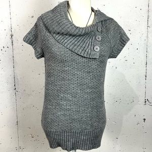 No Boundaries Sweater Turtle Neck Buttons short sleeves grey medium 7-9 juniors